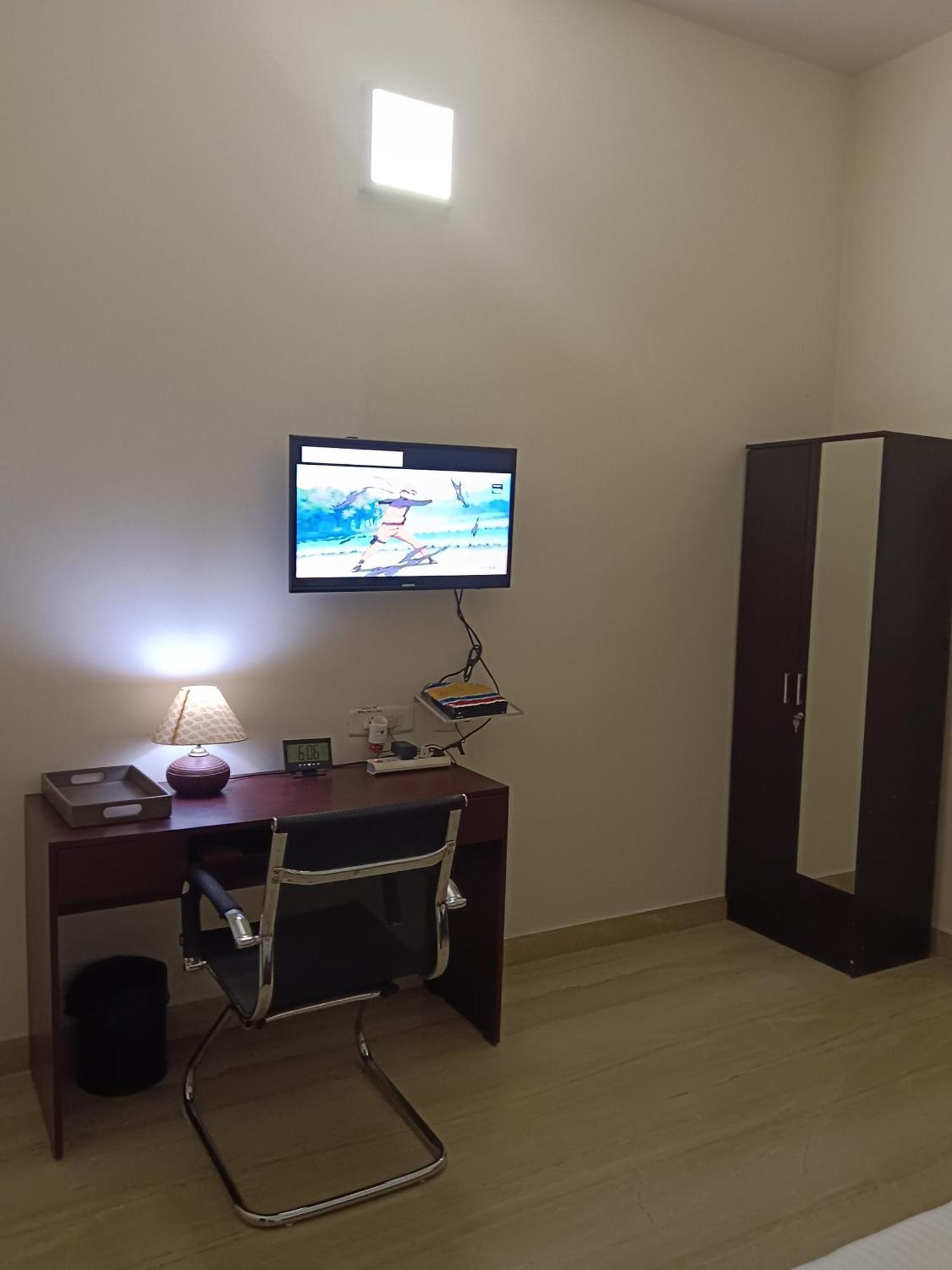 צ'נאי Iris Comfort Inn מראה חיצוני תמונה