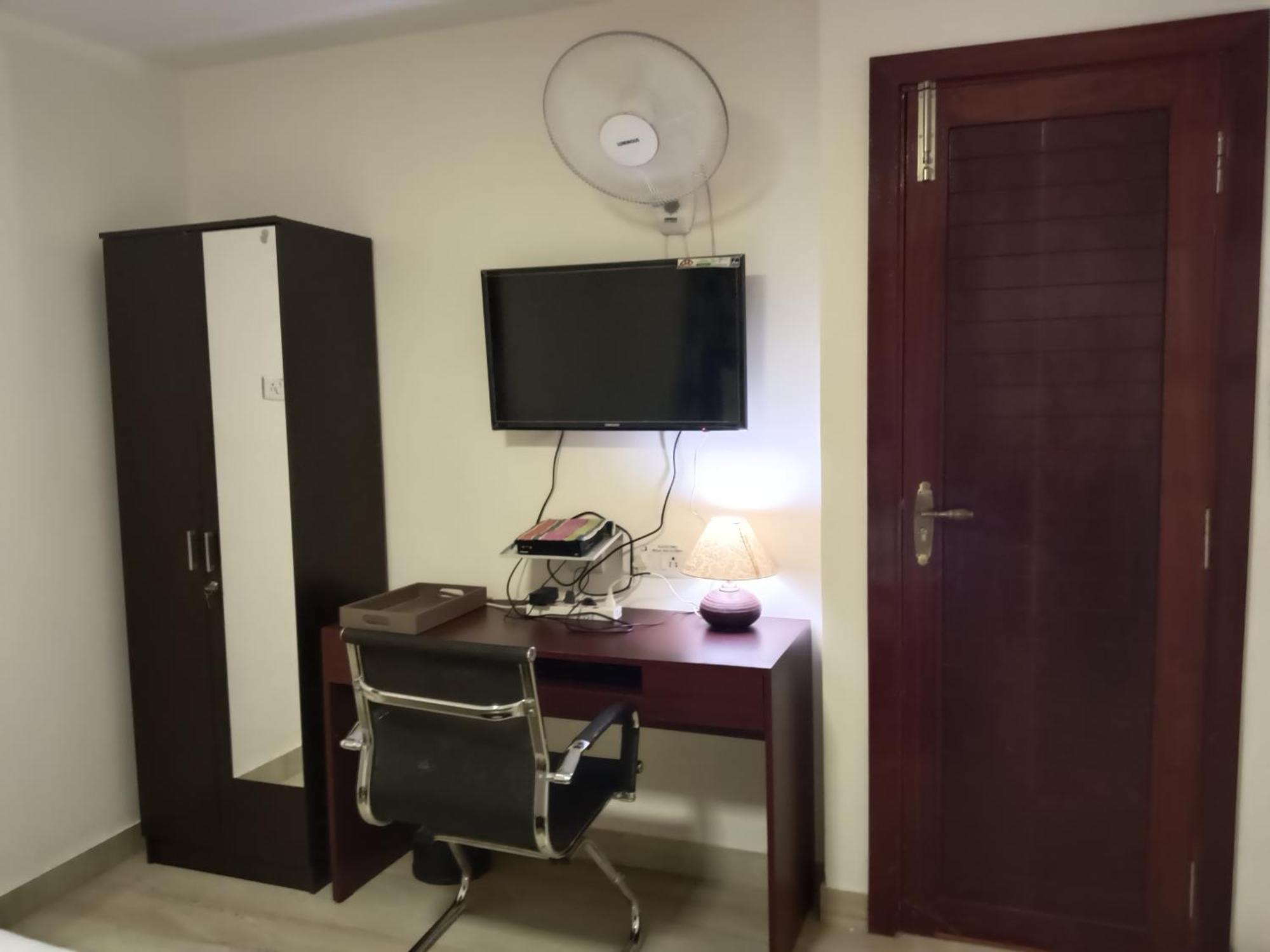 צ'נאי Iris Comfort Inn מראה חיצוני תמונה
