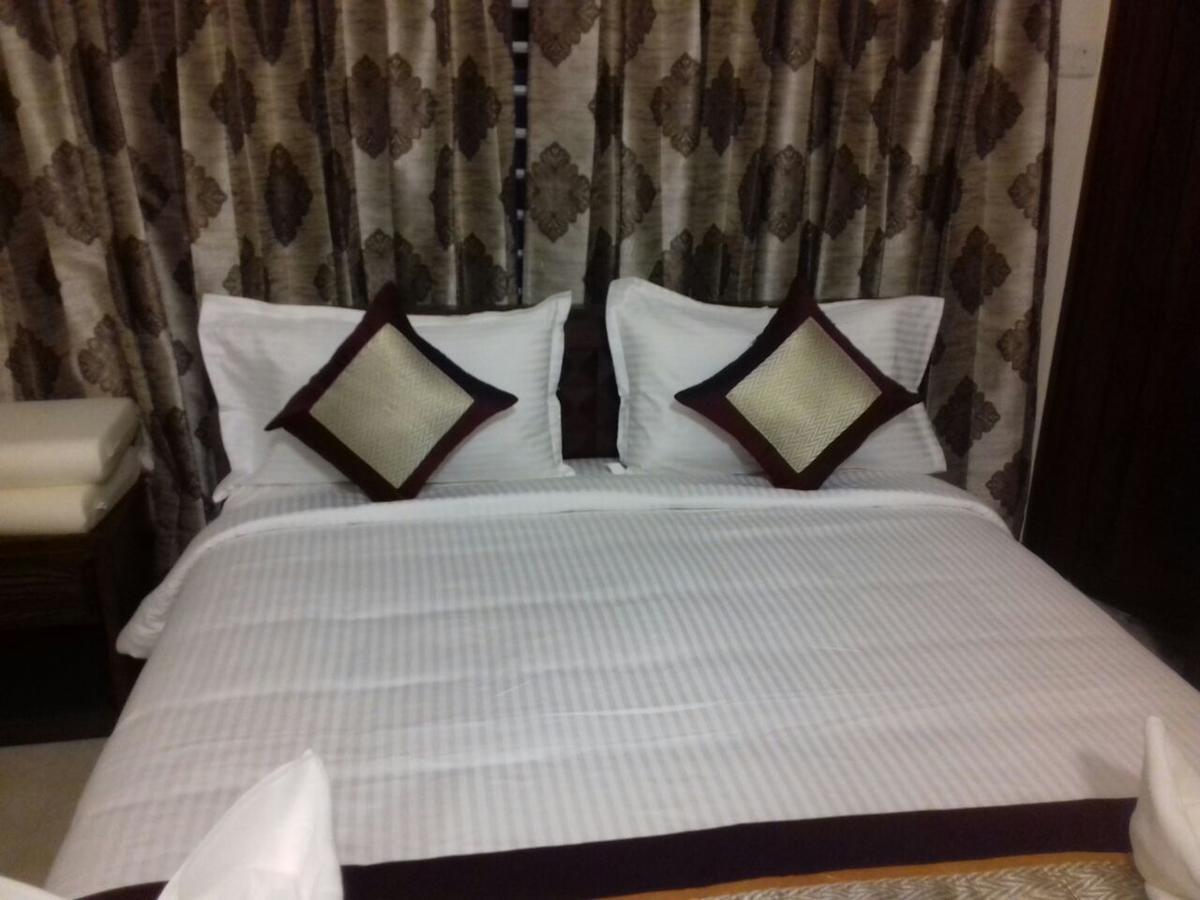 צ'נאי Iris Comfort Inn מראה חיצוני תמונה