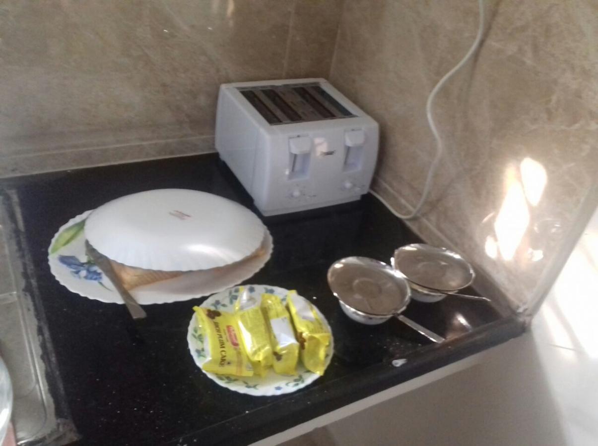 צ'נאי Iris Comfort Inn מראה חיצוני תמונה