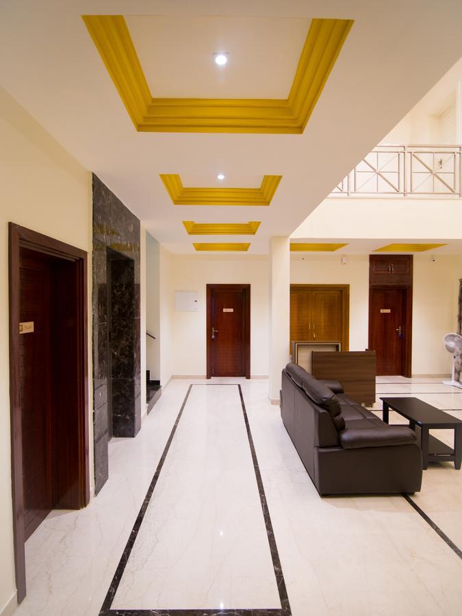 צ'נאי Iris Comfort Inn מראה חיצוני תמונה